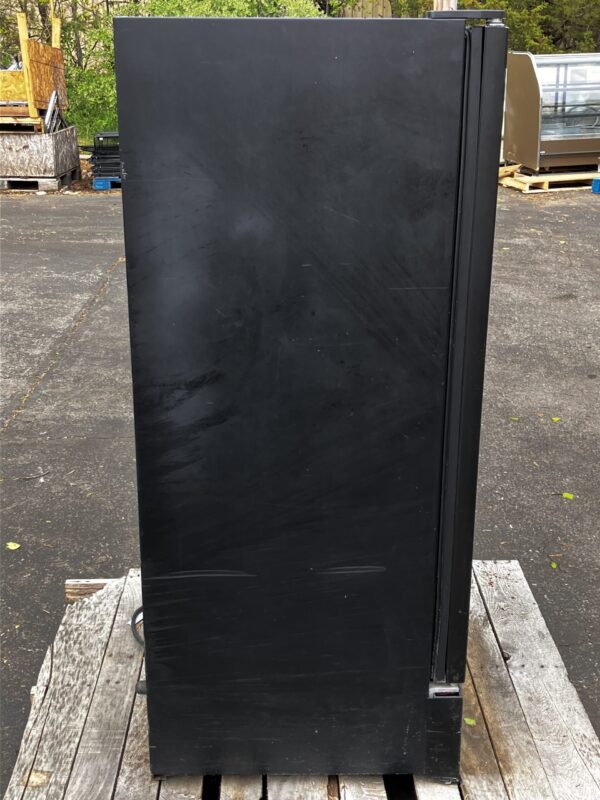 True Refrigeration GDM-30-LD (pssid:  TRUE BEV-BLK-2