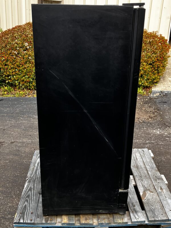 True Refrigeration GDM-30-LD (pssid:  TRUE BEV-BLK-3)