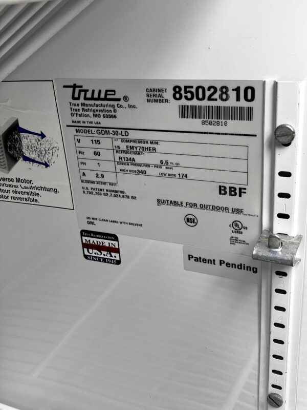 True Refrigeration GDM-30-LD (pssid:  TRUE BEV-BLK-3)